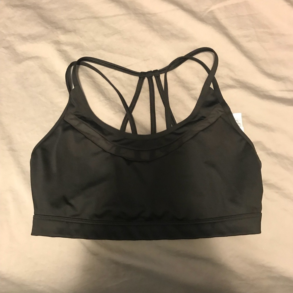 VS Strappy Mesh Sports Bra